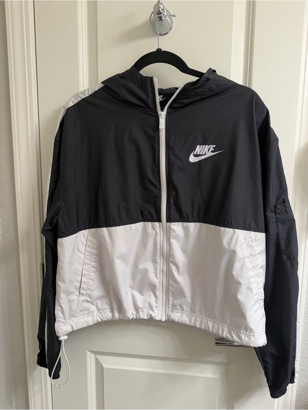 Nike Black and White Colorblock Hooded Windbreaker/Rain Jacket